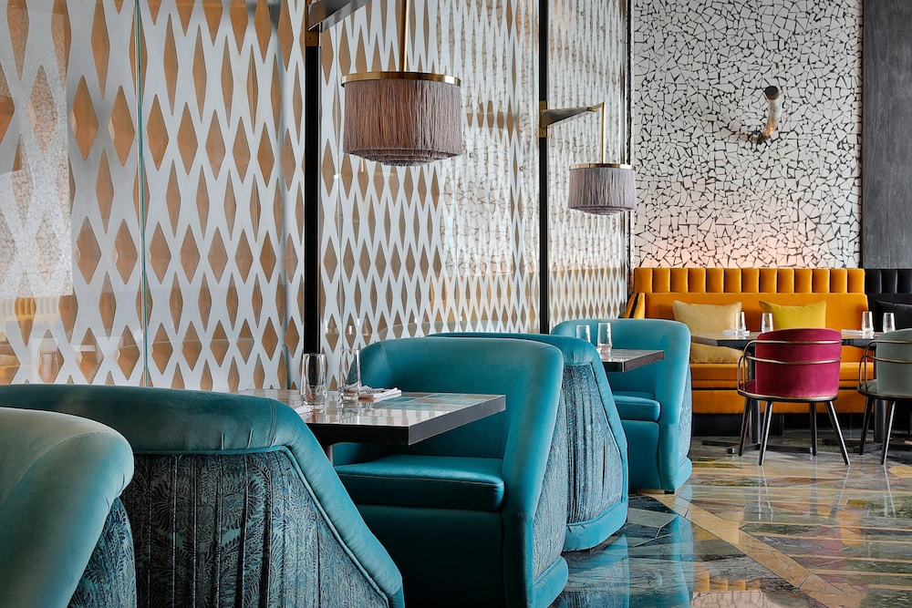 מזון ומשקאות