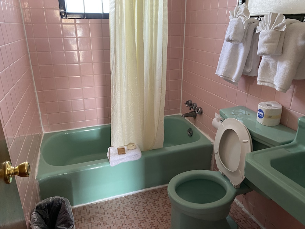 Ranger Motel - photo 8