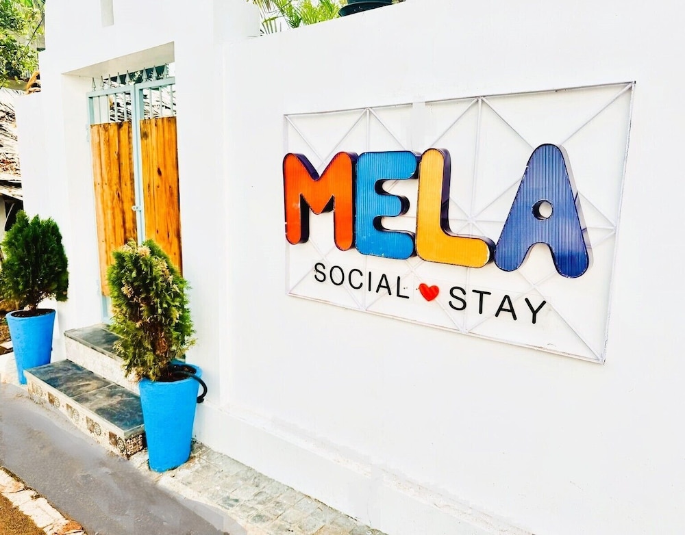 Mela By Half - carbon neutral hotel in Calangute