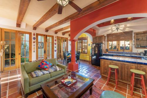 Casa Juanchi Mountain views and just steps from restaurants pool and the beach of Loreto Bay — 4-Star Luxury Hotel in Loreto, Mexico