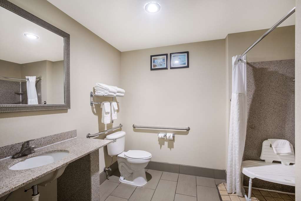 Comfort Suites Forsyth near I 75 - photo 29