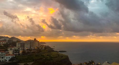 Sol & Mar Camara de Lobos — 4-Star Luxury Hotel in Camara De Lobos, Portugal