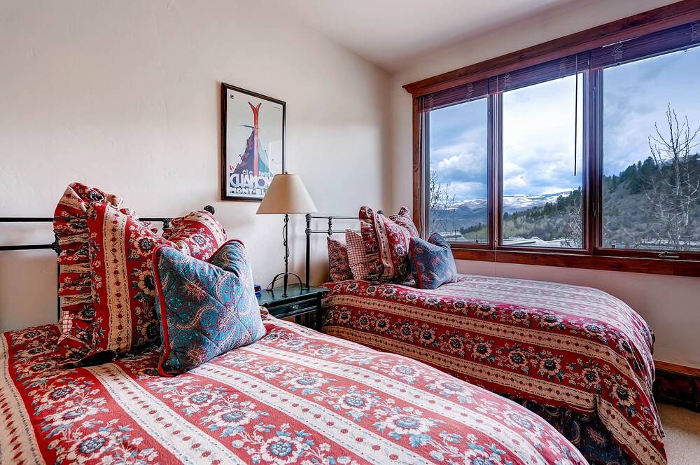 Highlands Slopeside by East West Hospitality - photo 21