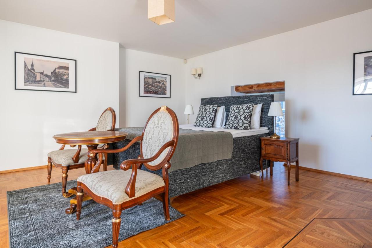 Old Town Toompea Apartment — 4-Star Luxury Hotel in Tallinn, Estonia