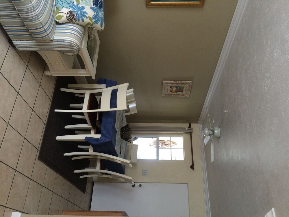 Queen's Gate Resort - photo 13