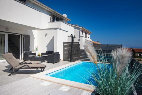 Villa Residence Oli B — 4-Star Luxury Hotel in Liznjan, Croatia