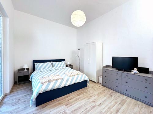 Casa Illi Welcomes You a Nice Comfortable Studio — 4-Star Luxury Hotel in Milan, Italy