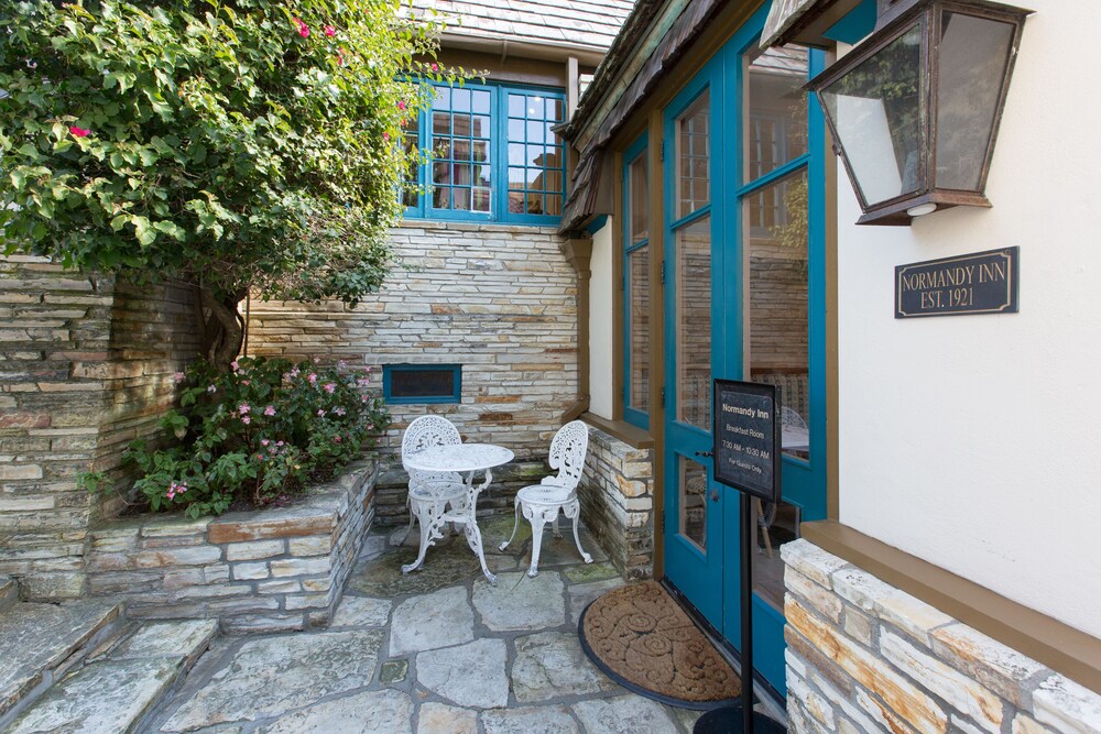 Normandy Inn - photo 15