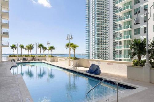 Lovely condo with city & ocean views. Sleep up to 6 people — 4-Star Luxury Hotel in Miami, United States
