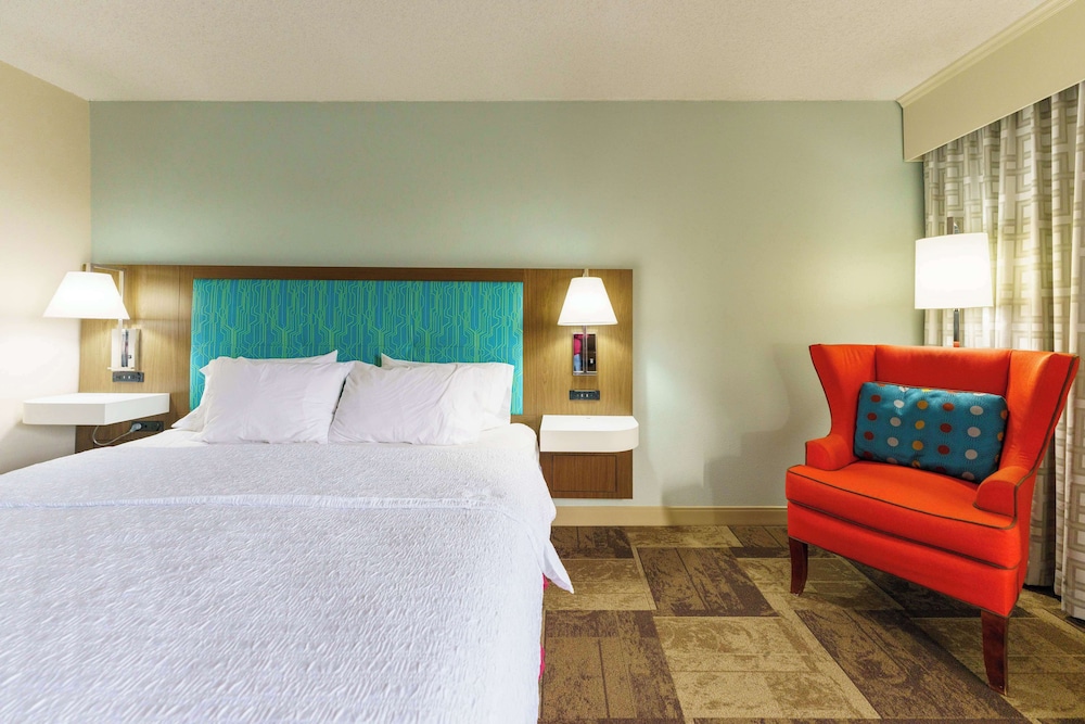 Hampton Inn Hutchinson - photo 39