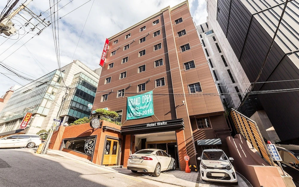 Nonhyeon Waltz - last minute hotel in Seoul