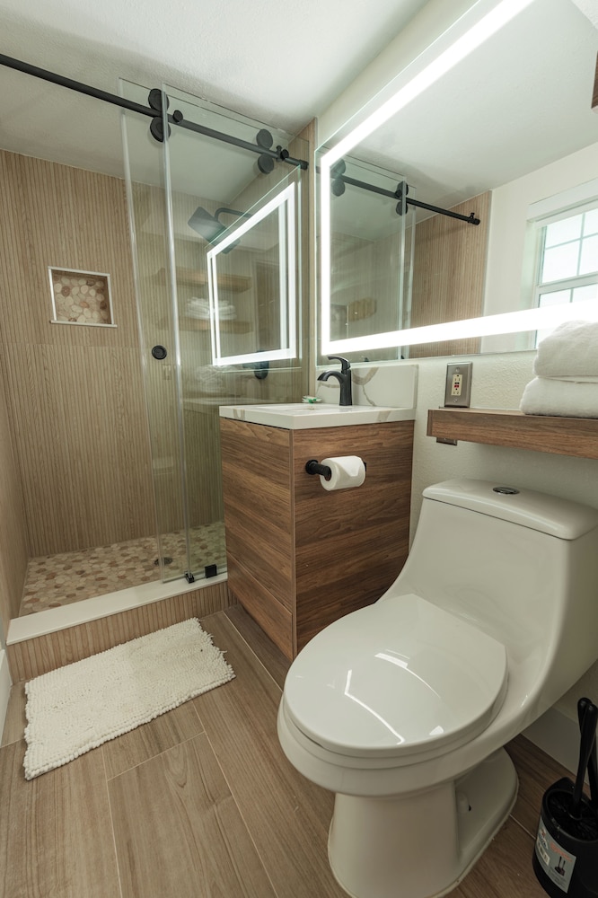 Seahorse Beach Bungalows - photo 37