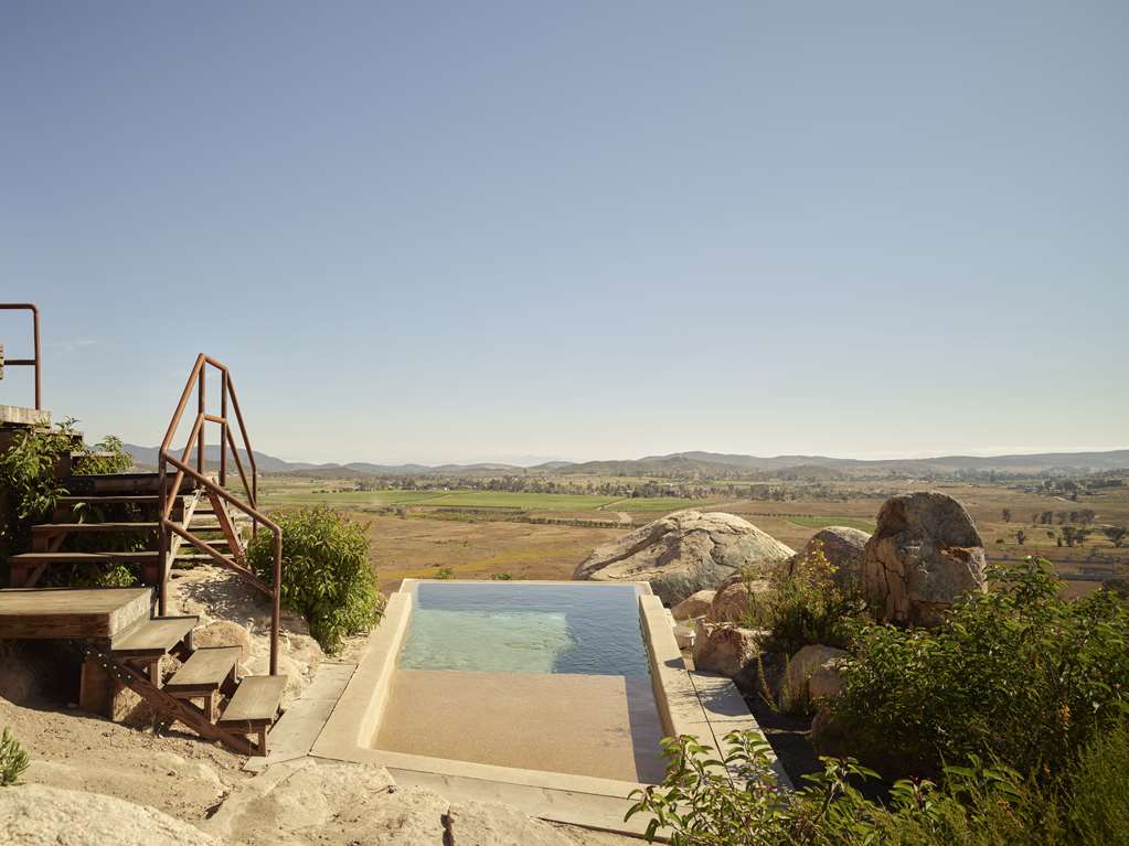 Roka Pool
