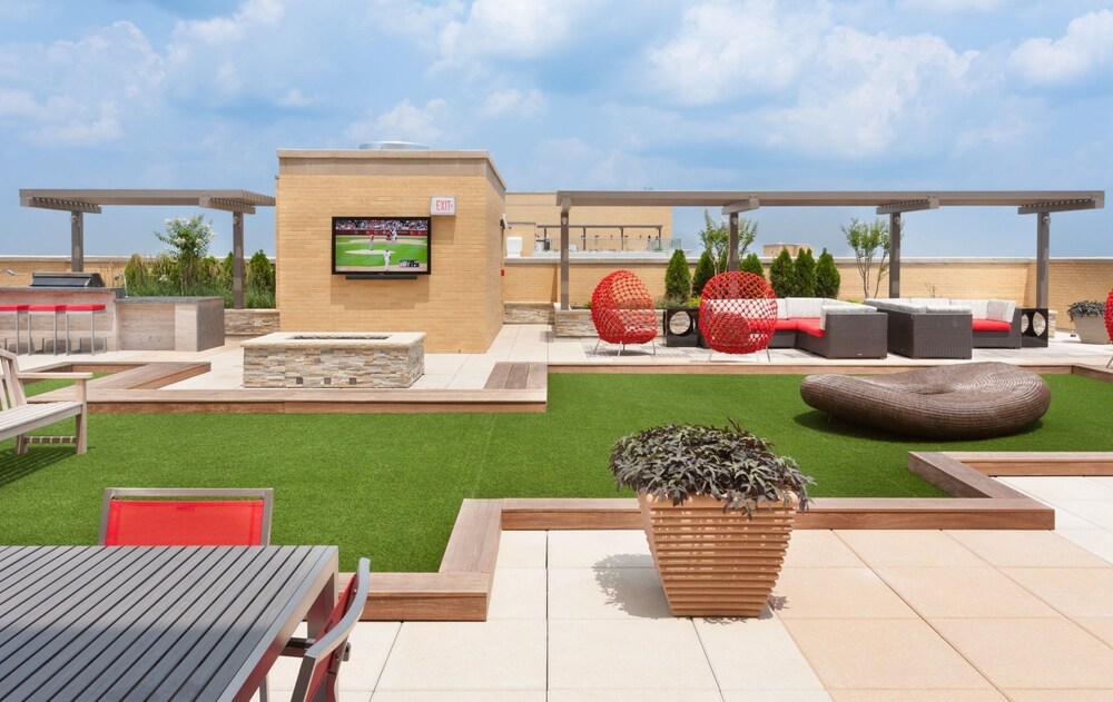 Global Luxury Suites At Hidden Creek - photo 2