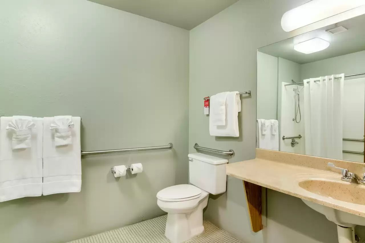 Econo Lodge Laramie WY - photo 18
