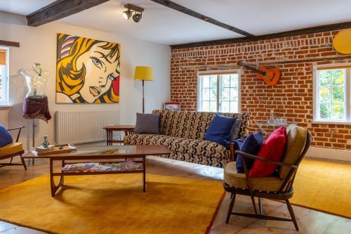 1960s Inspired City Centre Apartment for 4 with Parking — 4-Star Luxury Hotel in Norwich, United Kingdom