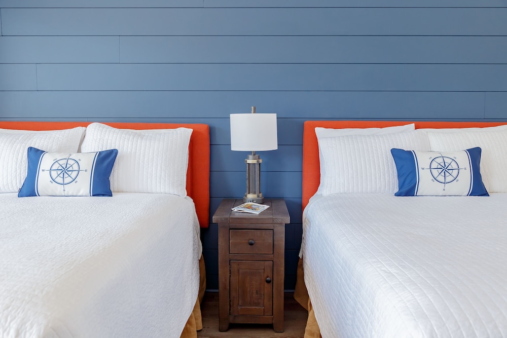 Flagship Inn & Suites — Boothbay Harbor — photo 4