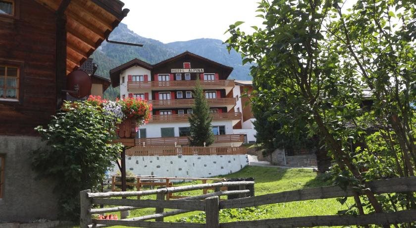 Hotel Alpina — hotel in Grachen