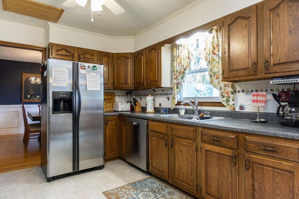 Windy Pointe by Oak Island Accommodations - photo 10