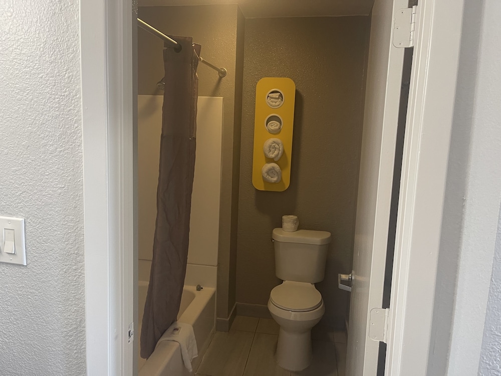 Motel 6 Denton Tx Unt - photo 10