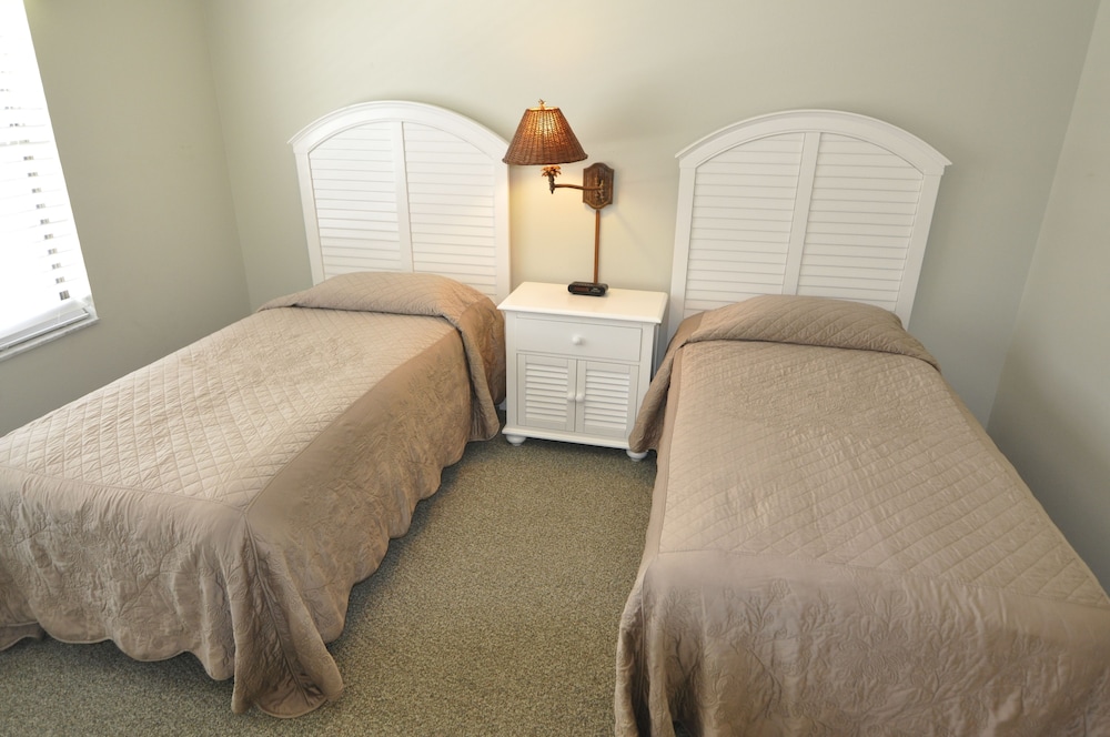 Lago Vista Resort - photo 4