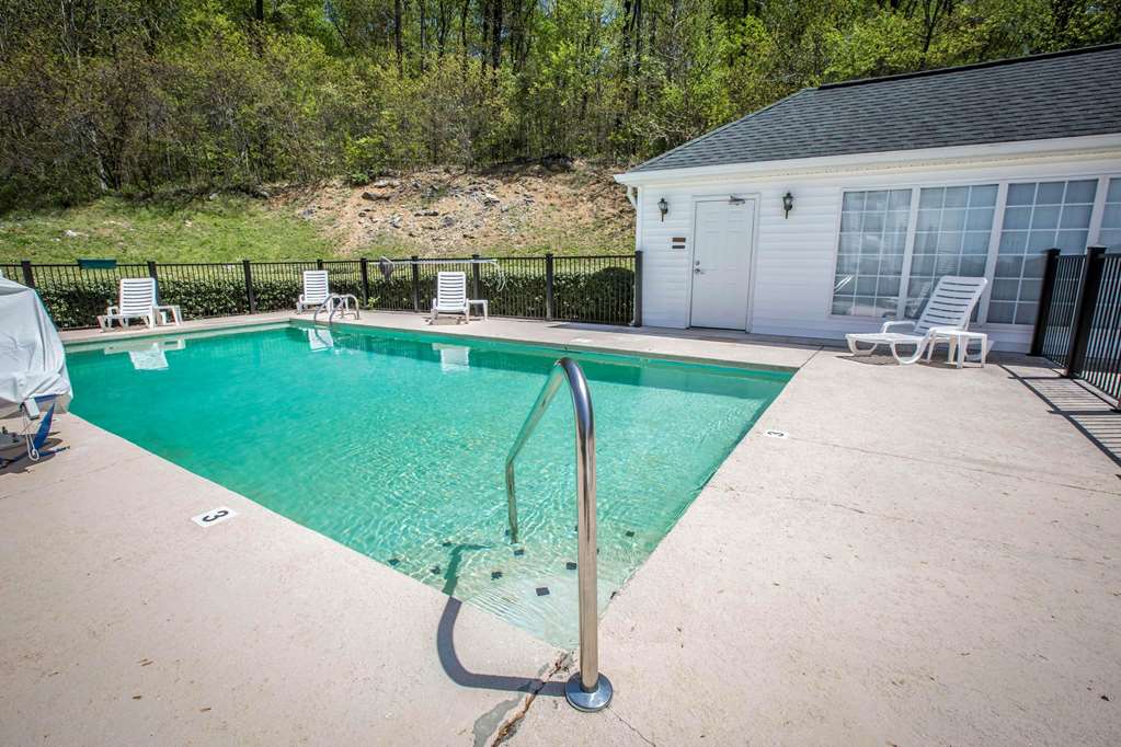 Quality Inn Greeneville Tusculum - photo 16