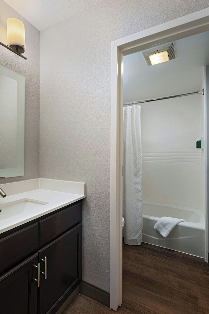 TownePlace Suites by Marriott Baton Rouge South - photo 16