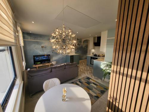 Sunset Point Apts Blue Horizon Suite — 4-Star Luxury Hotel in Margate, United Kingdom