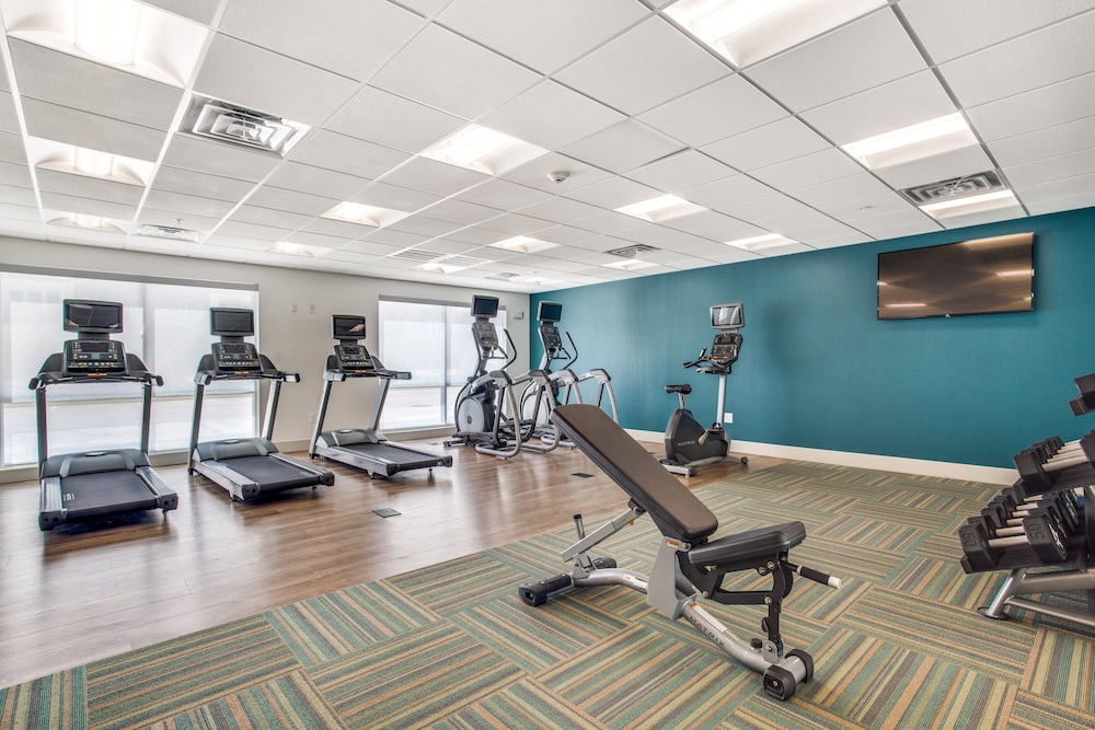 Holiday Inn Express & Suites Denton South by IHG - photo 23