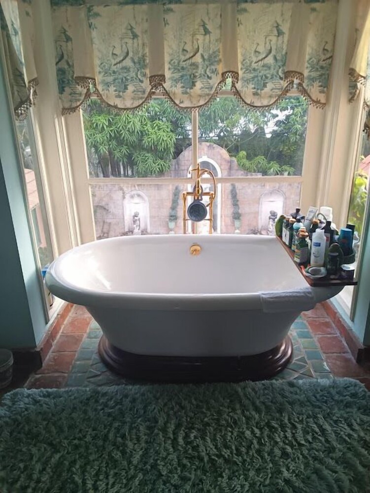Benzel Mansion - photo 24