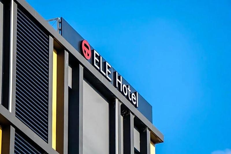 Ele Hotel Ê üëëâ - carbon neutral hotel in Takatsuki