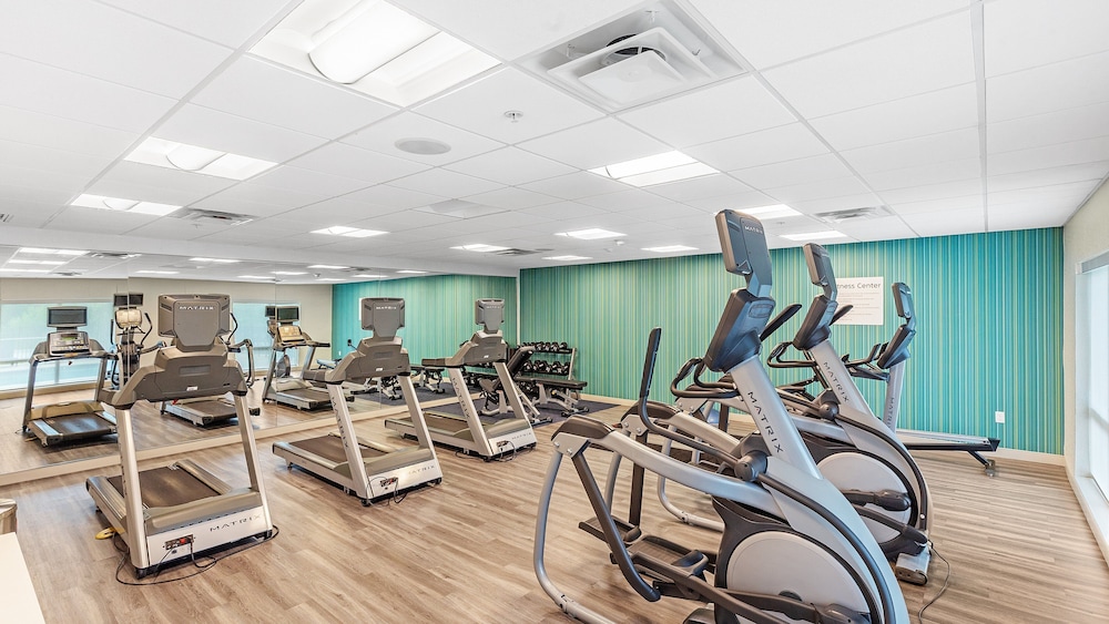 Holiday Inn Express & Suites Mobile University Area by IHG - photo 46