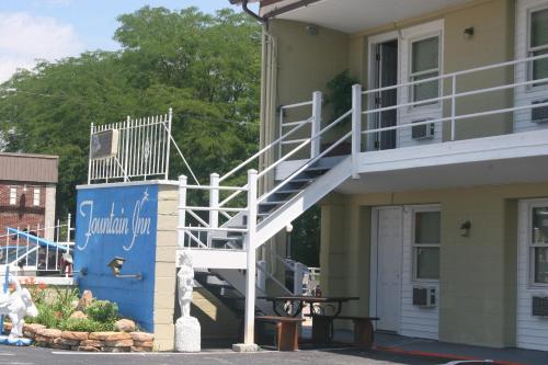 Fountain Inn - photo 11