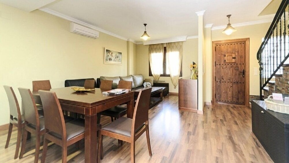 Casas Rurales Medina — 4-Star Luxury Hotel in Guevejar, Spain