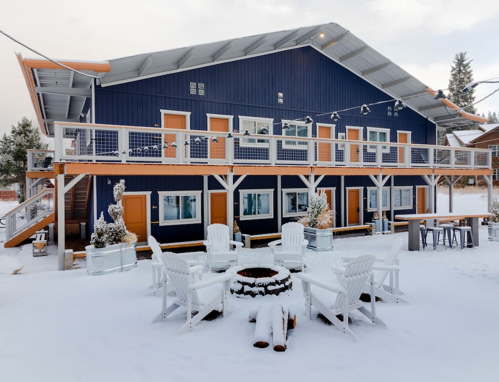 Wayside Inn - featured photo