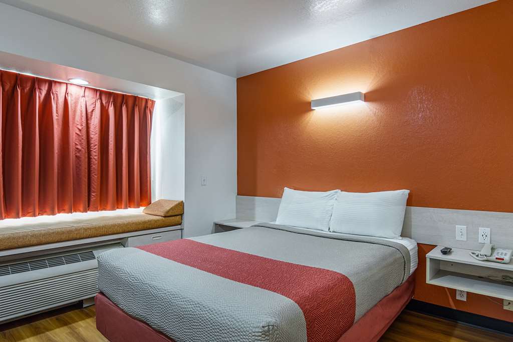 Motel 6 McAlester OK - photo 8