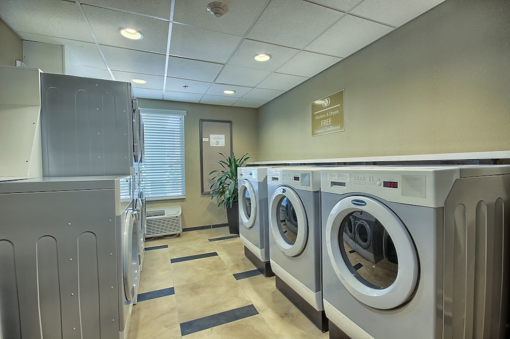 Candlewood Suites Columbus Grove City by IHG - photo 24