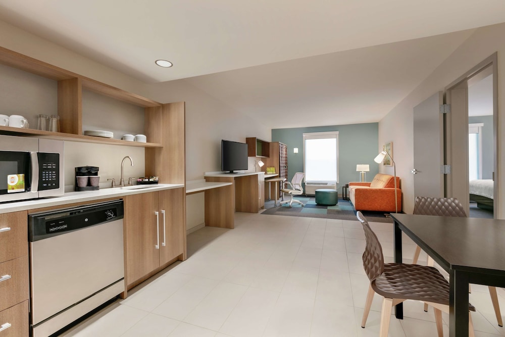 Home2 Suites by Hilton Chantilly Dulles Airport - photo 11