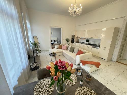 Bonbon Panorama Apartment — 4-Star Luxury Hotel in Budapest, Hungary