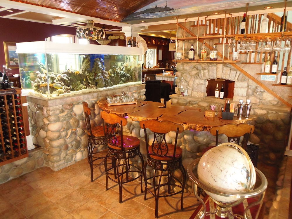The Collins Inn and Seaside Cottages - photo 71
