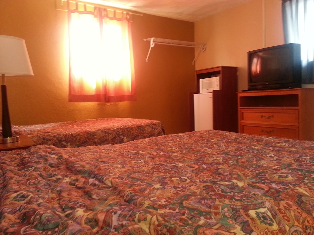 Atlantic Inn - photo 9