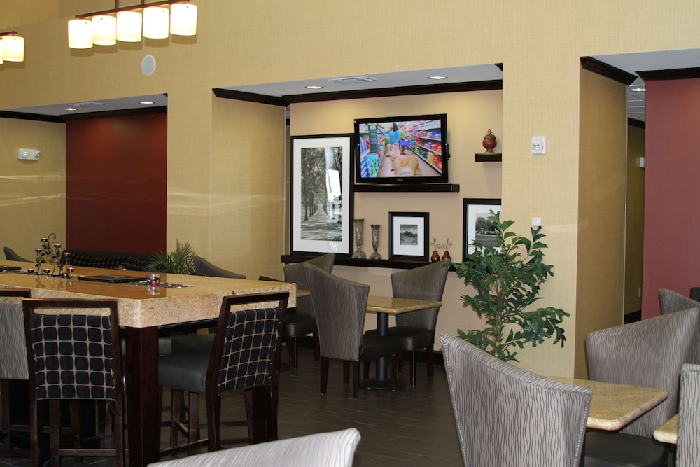 Hampton Inn Sweetwater - photo 3