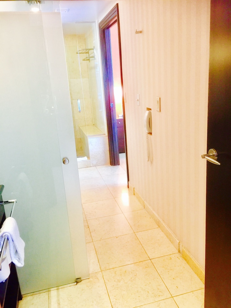 De Soleil Hotel on Ocean Drive - photo 24