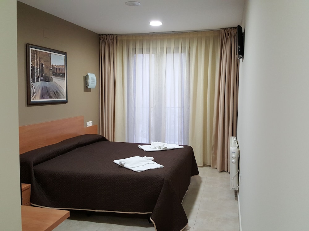 Hotel Rural San Pedro — hotel in Fromista