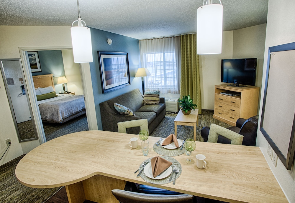 Candlewood Suites Fargo N. Dakota State University by IHG - photo 22