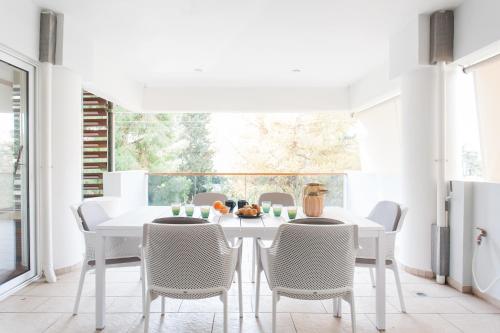 Elegant Maisonette 4bd Glyfada — 4-Star Luxury Hotel in Glyfada, Greece