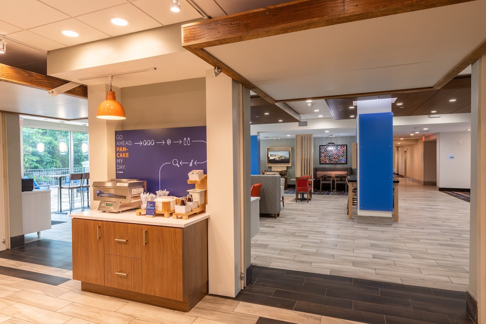 Holiday Inn Express & Suites Rock Hill by IHG - photo 62