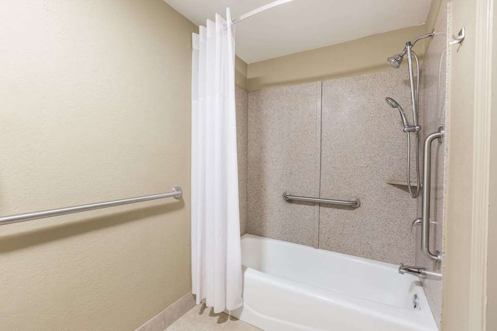 Days Inn by Wyndham Carlisle - photo 11