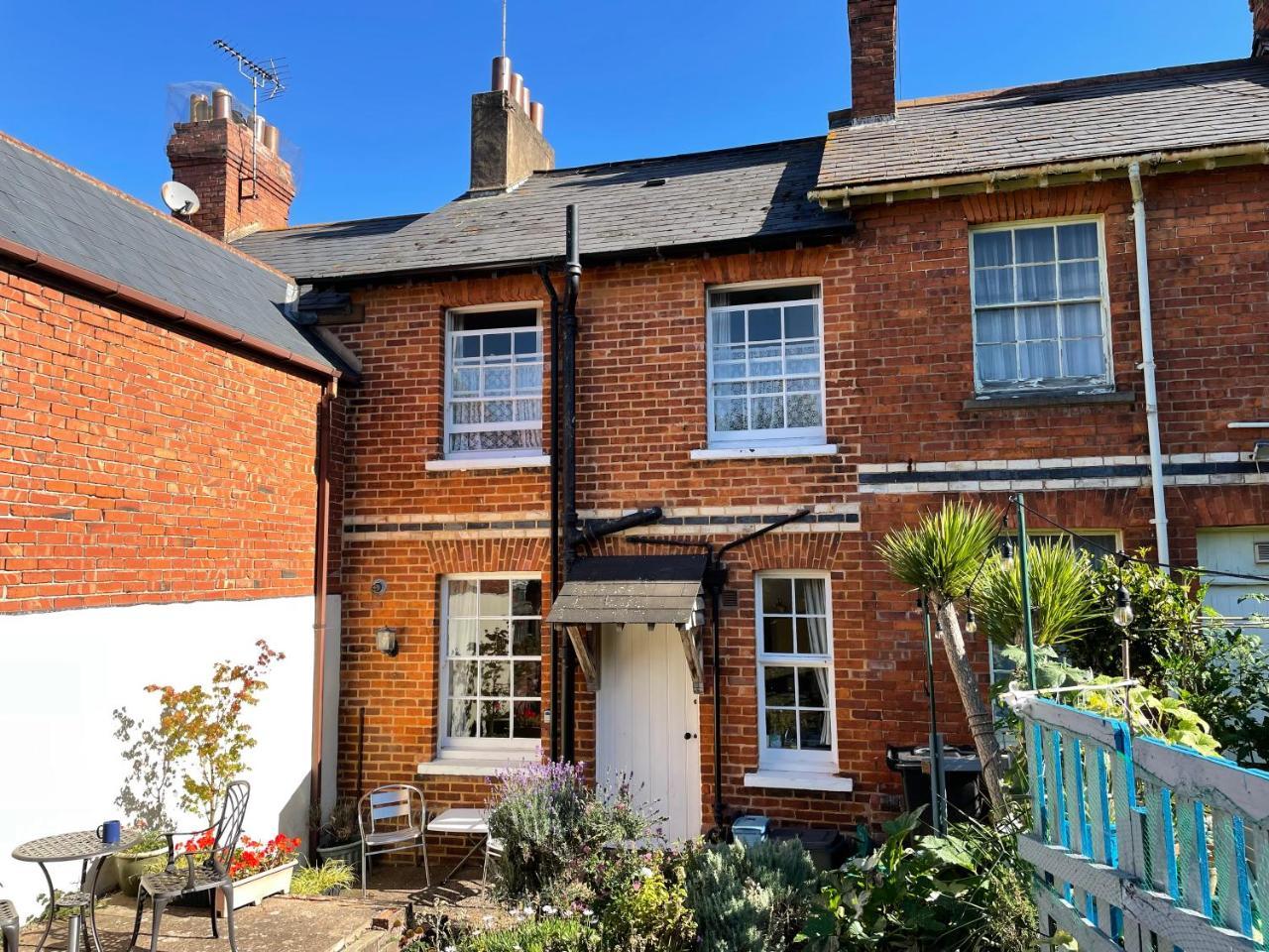 Seagulls Cottage in the heart of Exmouth — 4-Star Luxury Hotel in Exmouth, United Kingdom