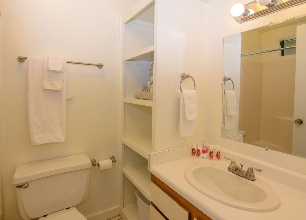 The Makai Inn - photo 33